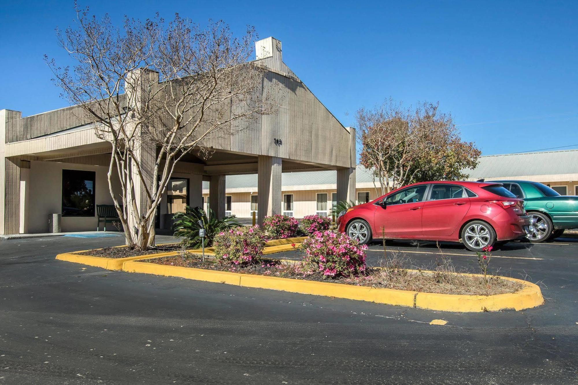 Americas Best Value Inn - Brookhaven Exterior foto